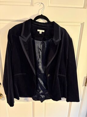 Velvet Trim Single-Button Blazer Jacket - Black